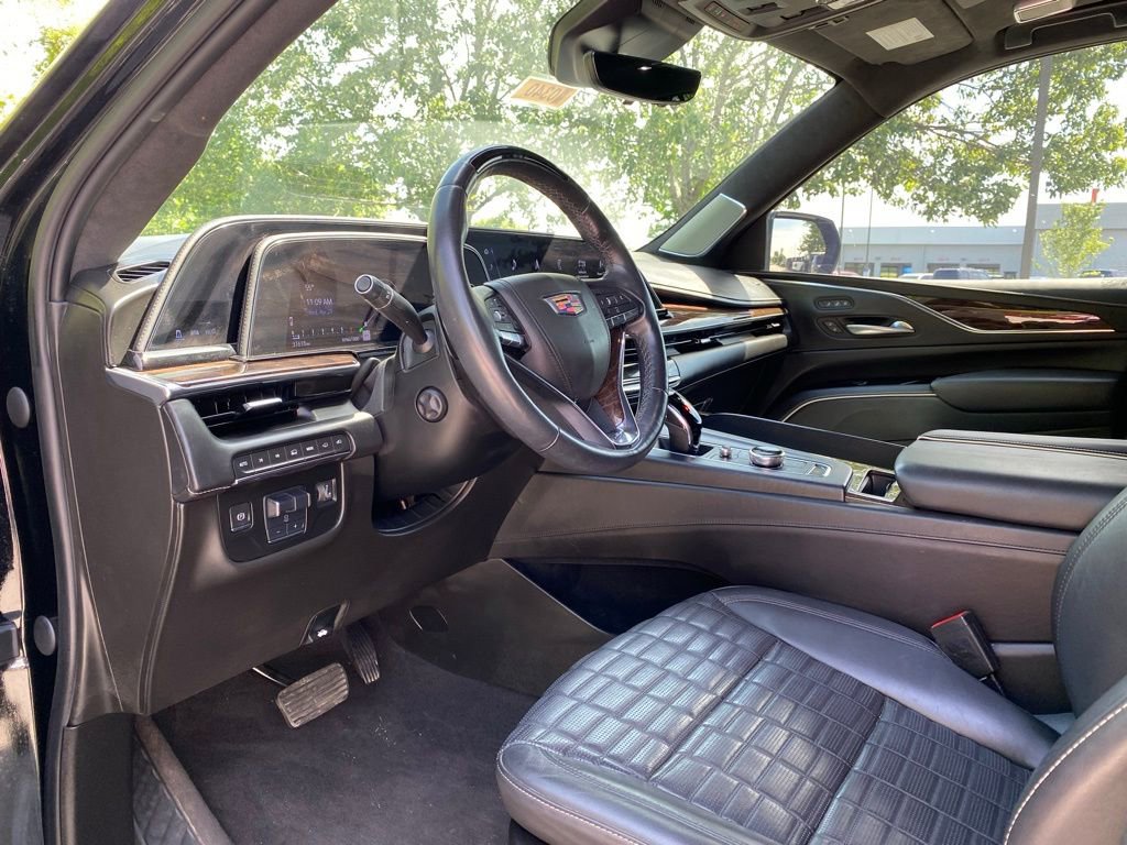 Used 2023 Cadillac Escalade Premium Luxury Platinum w/ LPO, Floor Liner Package AWD/4WD image 10