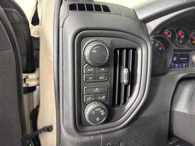 New 2026 Chevrolet Silverado 1500 Custom w/ Turbomax Blackout Package AWD/4WD image 16