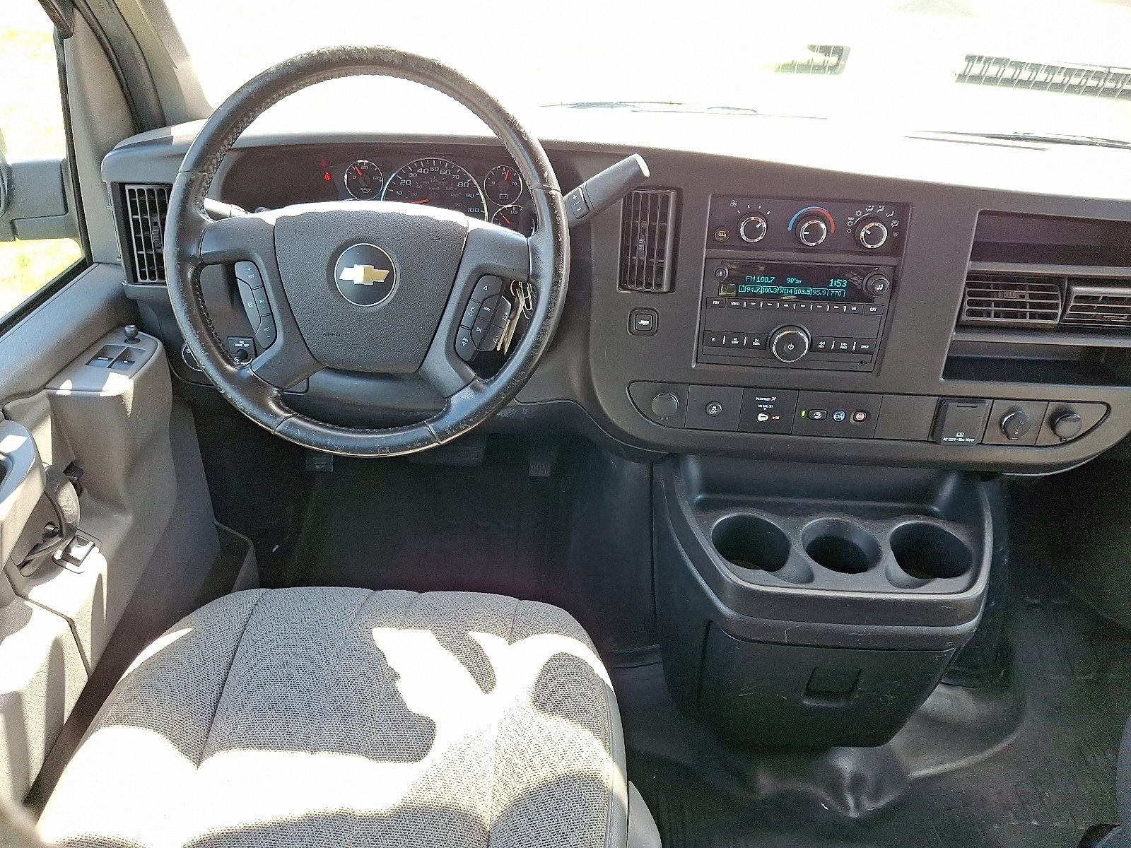 Used 2022 Chevrolet Express 2500 Extended w/ Driver Convenience Package image 12