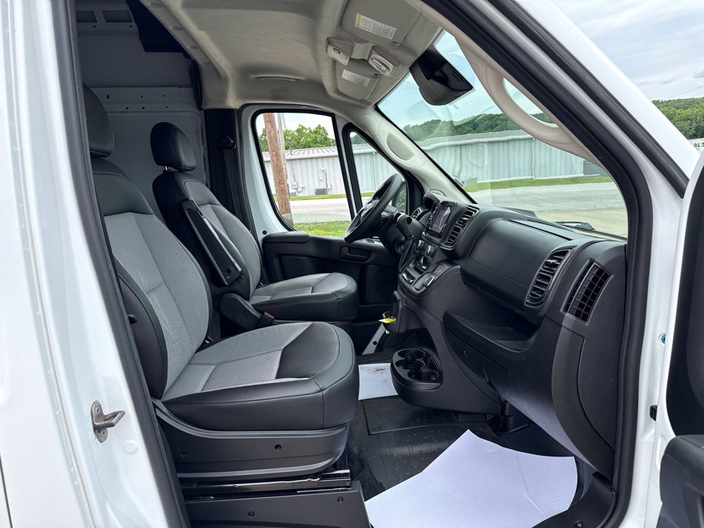 Used 2025 RAM ProMaster 2500 w/ Convenience Group FWD image 42