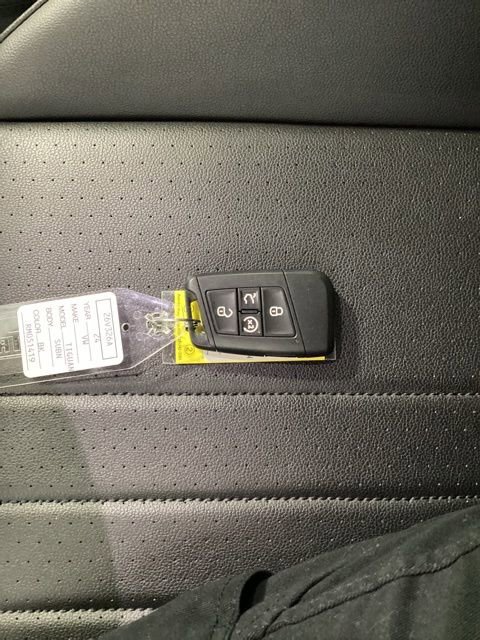 Certified 2024 Volkswagen Tiguan SE R-Line image 19