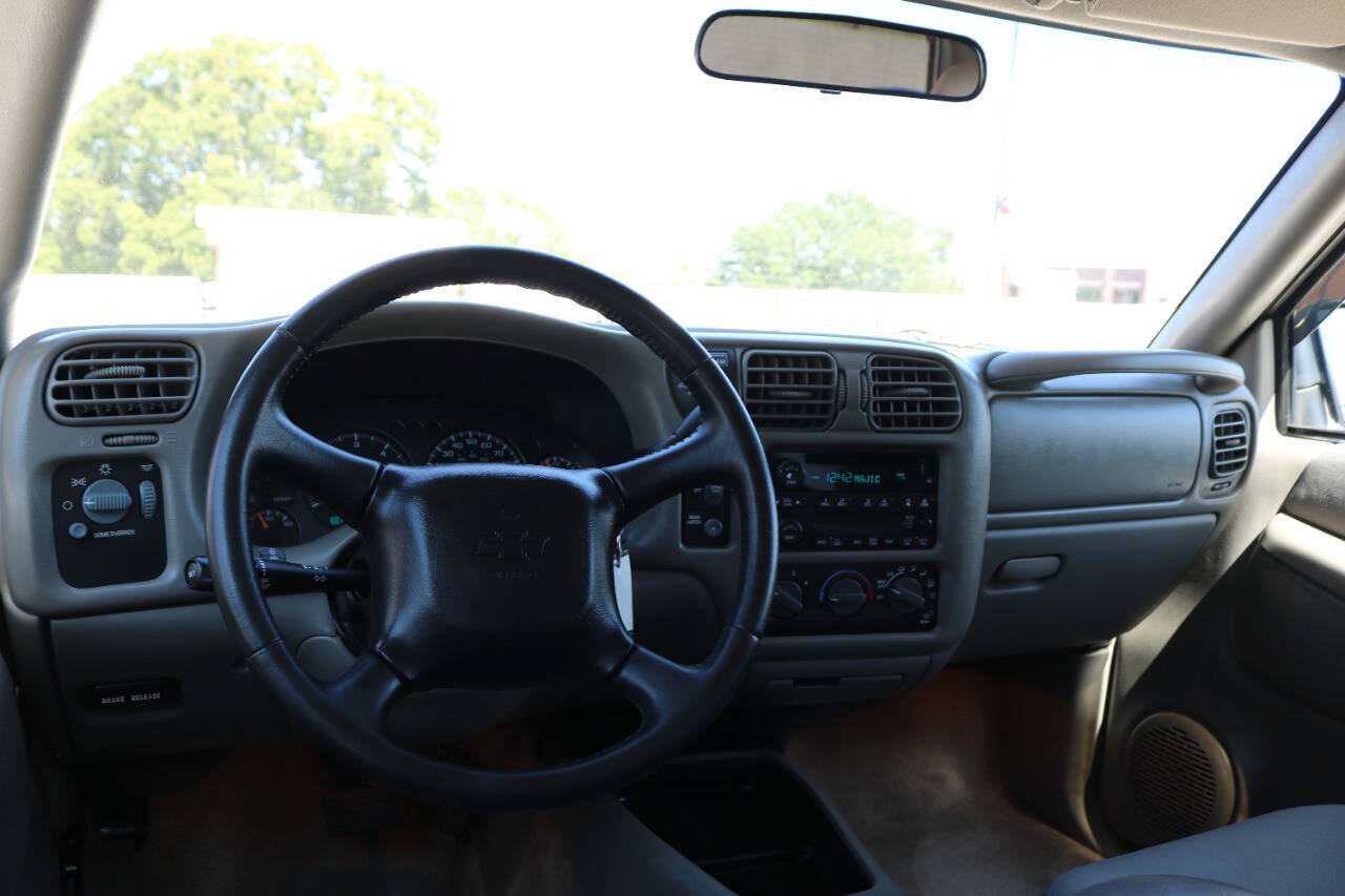 Used 2004 Chevrolet Blazer LS w/ Preferred Equipment Group AWD/4WD image 67