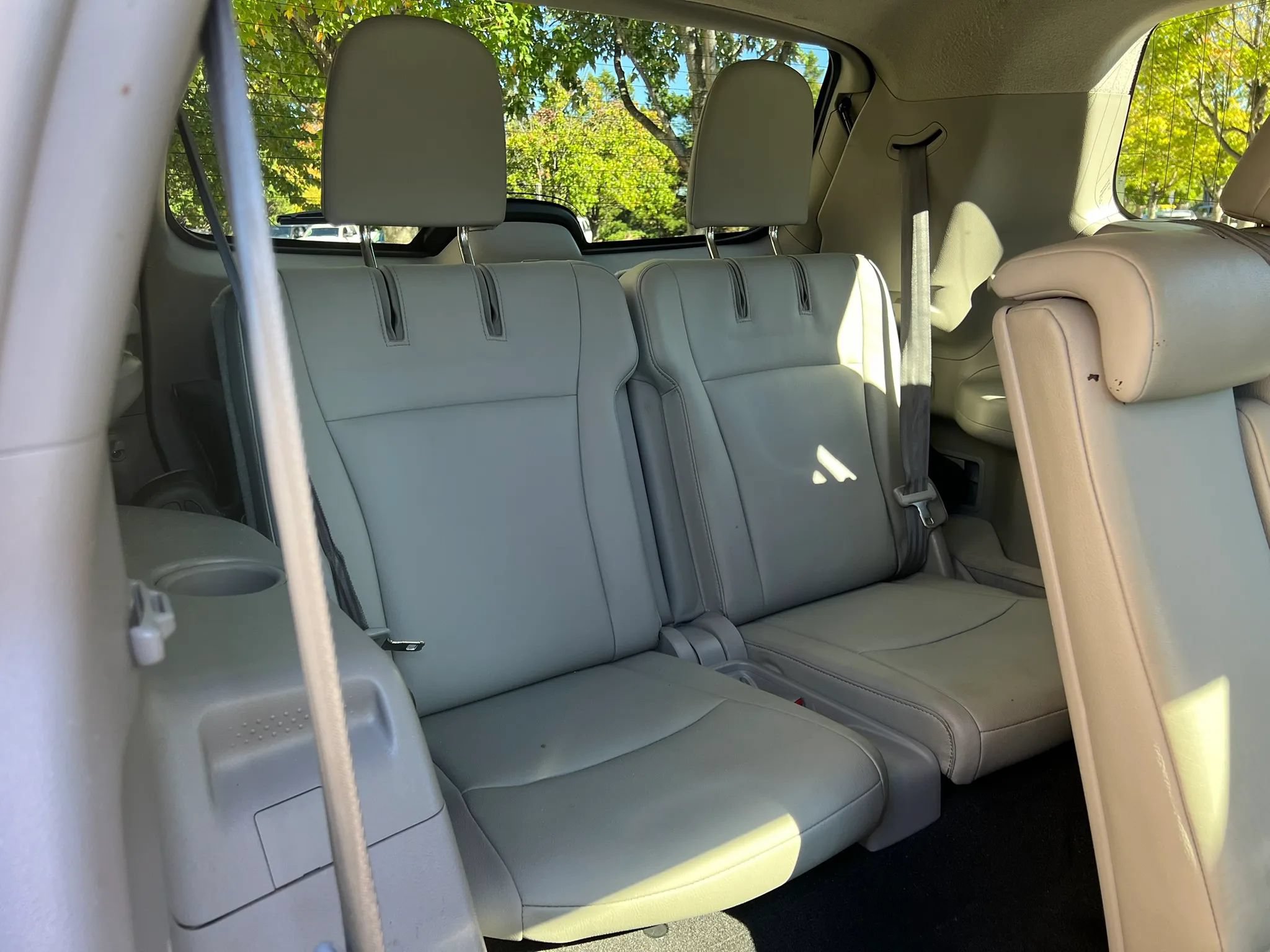 Used 2012 Toyota Highlander Limited w/ Tow Pkg AWD/4WD image 21