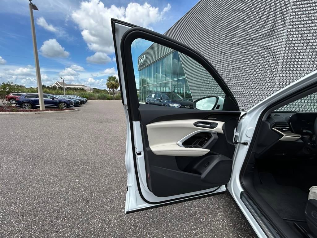 New 2025 Audi Q5 Premium Plus image 52