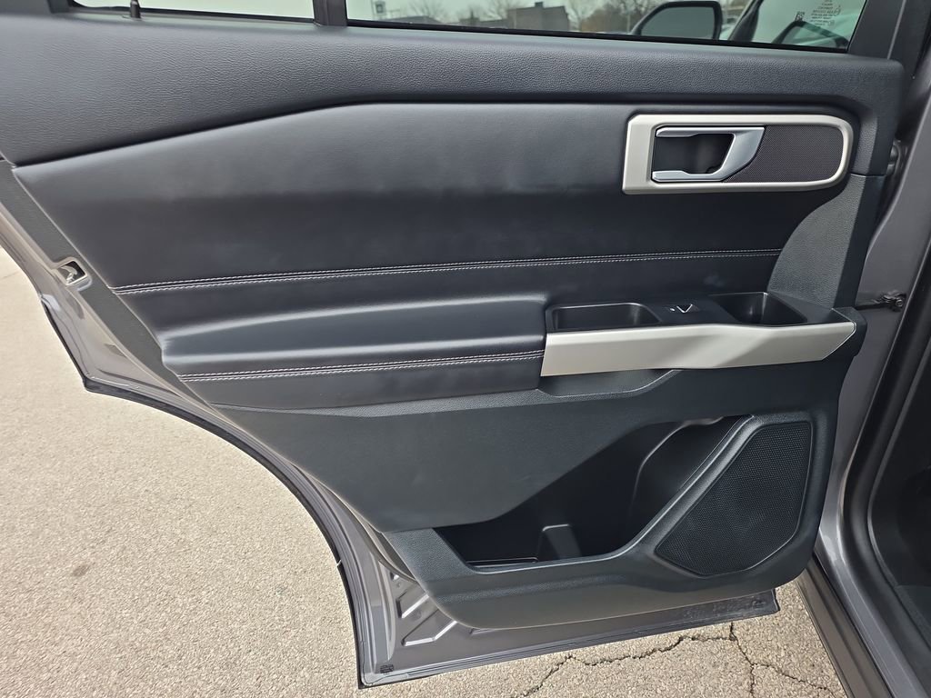 Used 2023 Ford Explorer XLT w/ Equipment Group 202A image 28