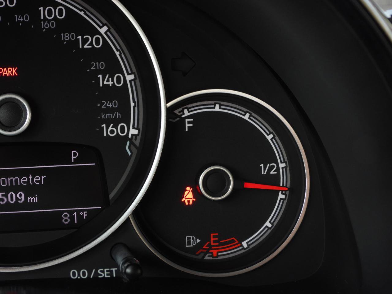 Used 2019 Volkswagen Beetle 2.0T SE FWD image 56