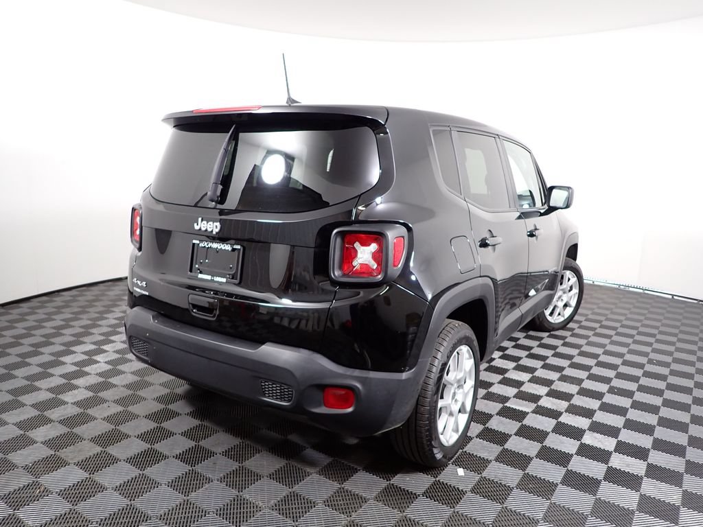 Used 2023 Jeep Renegade Latitude AWD/4WD image 18