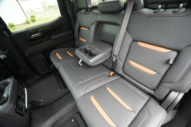 New 2026 GMC Sierra 1500 AT4 w/ AT4 Premium Package AWD/4WD image 32