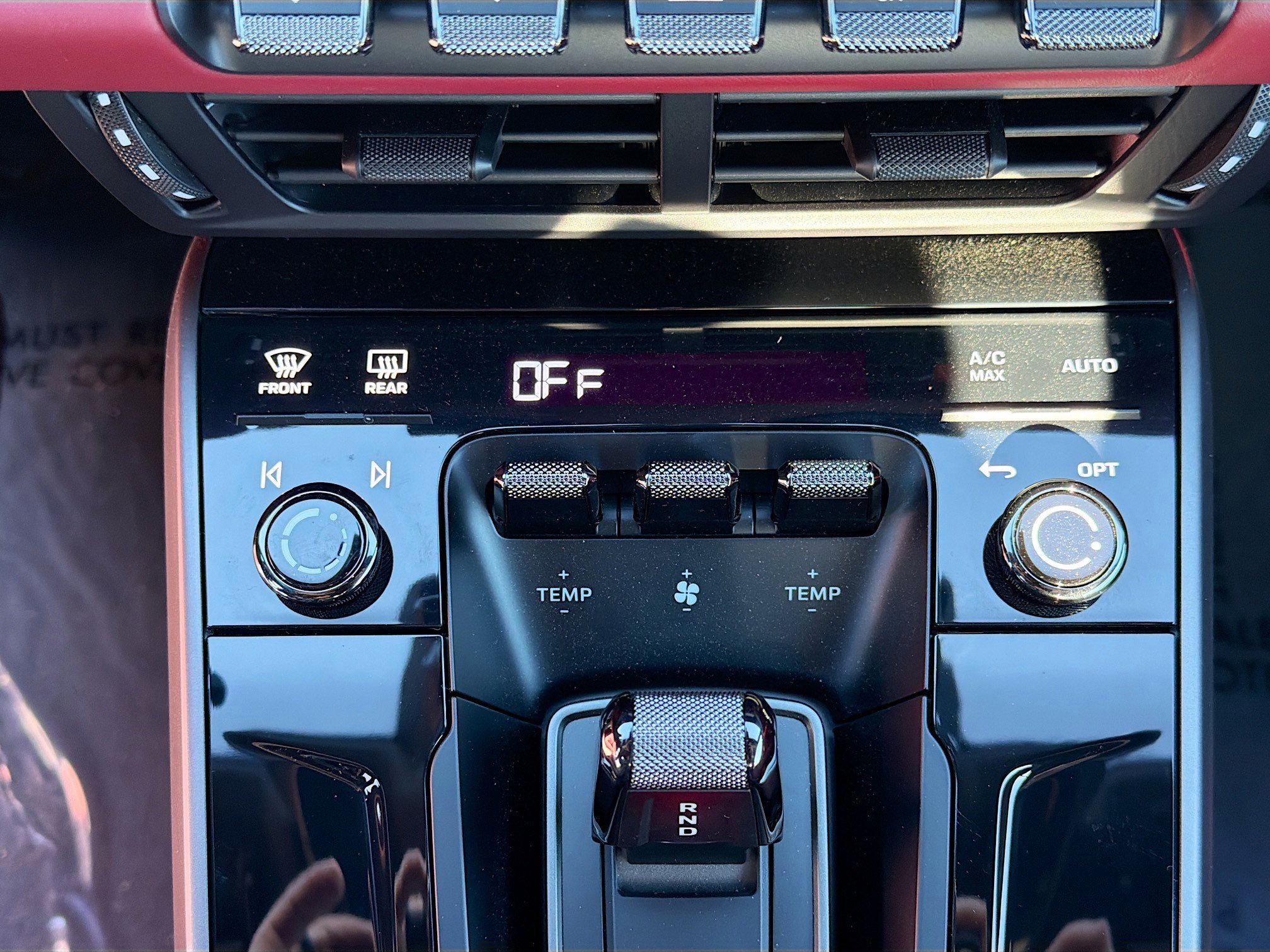 Used 2025 Porsche 911 Carrera image 31