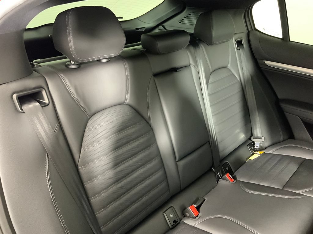 New 2026 Alfa Romeo Stelvio Sprint AWD/4WD image 35