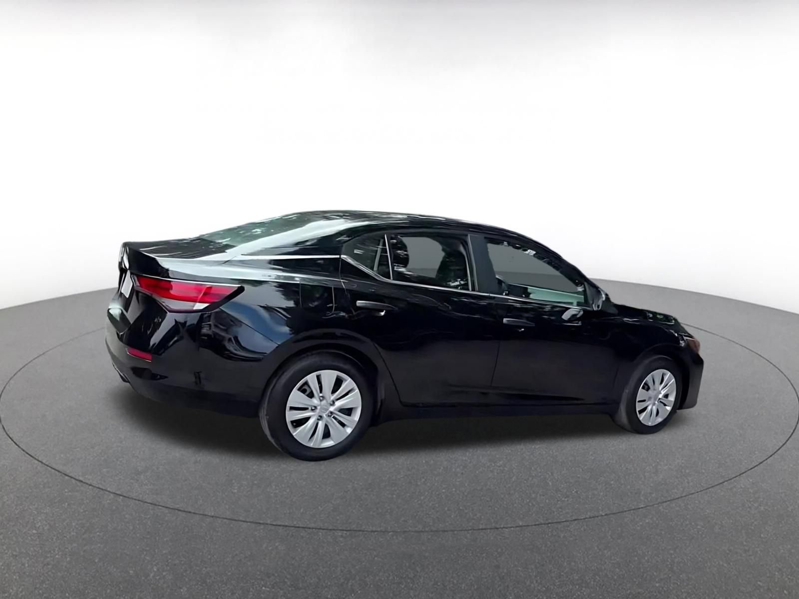 Used 2025 Nissan Sentra S FWD image 15