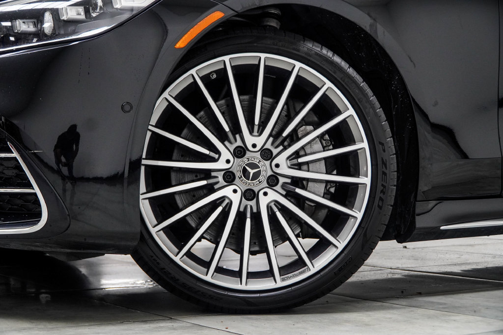 Used 2023 Mercedes-Benz S 500 4MATIC w/ AMG Line image 8