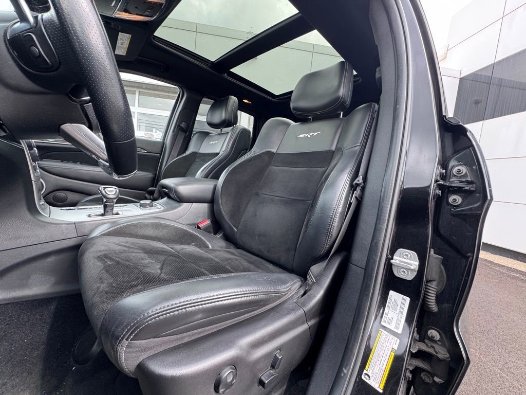 Used 2014 Jeep Grand Cherokee SRT8 w/ Luxury Group II image 11