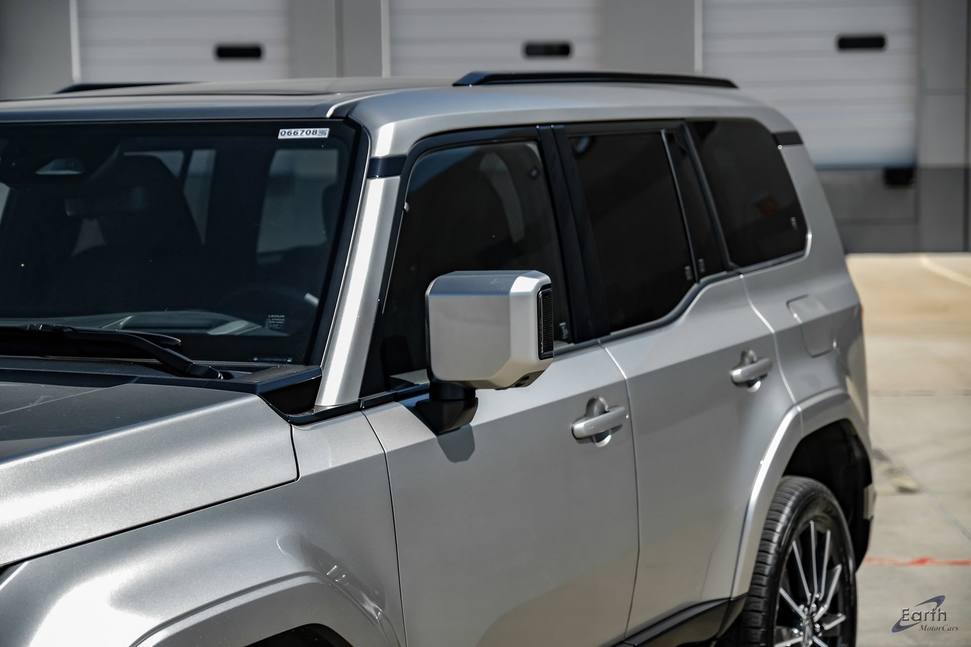 Used 2025 Lexus GX 550 550 Luxury+ HUD Traffic LIFTED w/ Accessory Package (2T) image 25