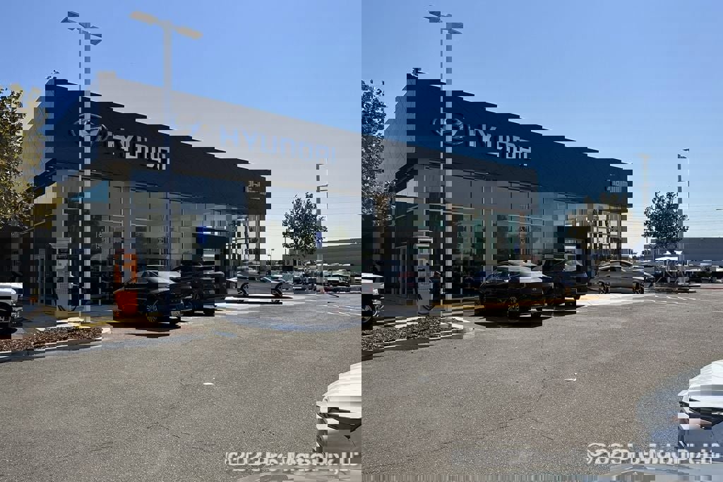 Used 2021 Dodge Charger SXT w/ Leather Interior Group image 29