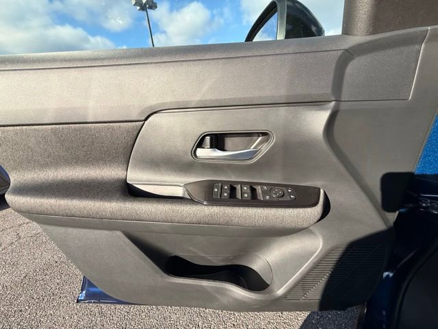 New 2026 Nissan Kicks SV w/ SV Premium Package AWD/4WD image 10