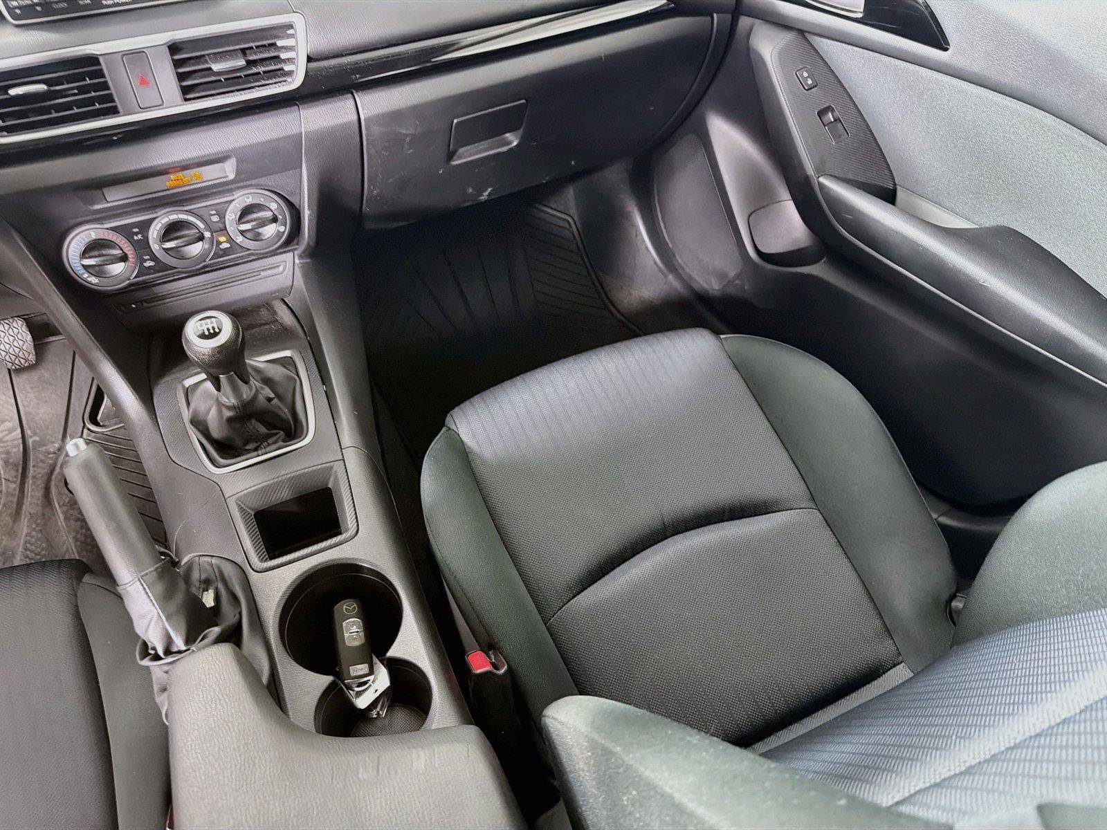 Used 2014 MAZDA MAZDA3 i Sport FWD image 25