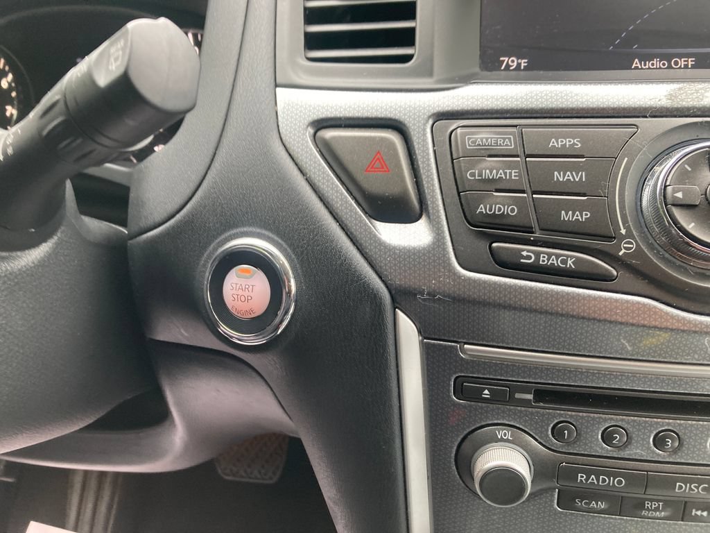 Used 2020 Nissan Pathfinder SL AWD/4WD image 22
