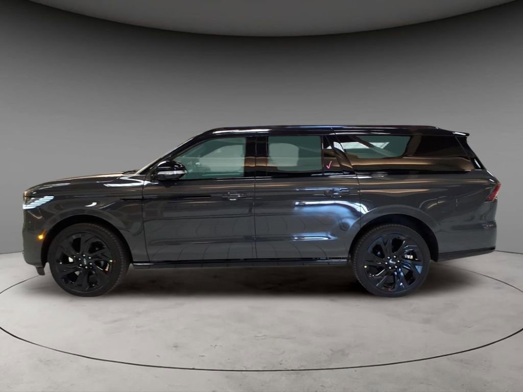 New 2026 Lincoln Navigator L Black Label image 3