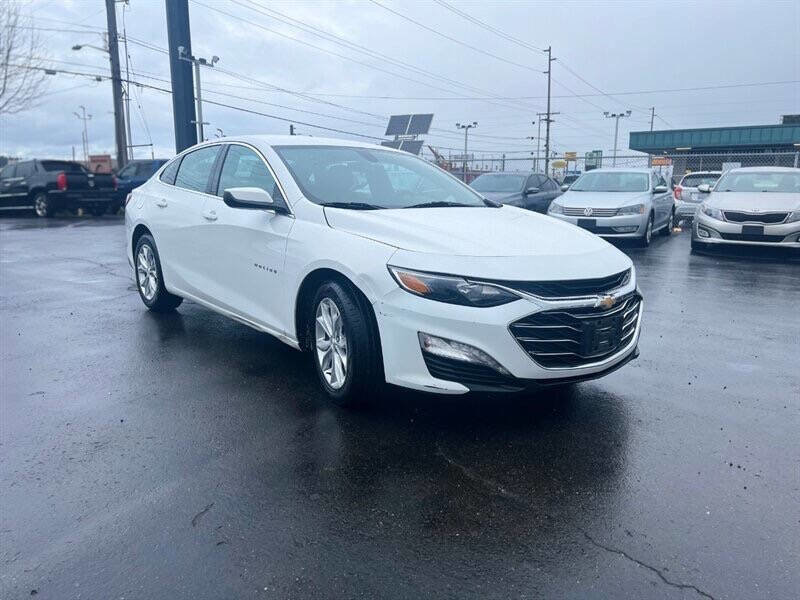 Used 2020 Chevrolet Malibu LT FWD image 2