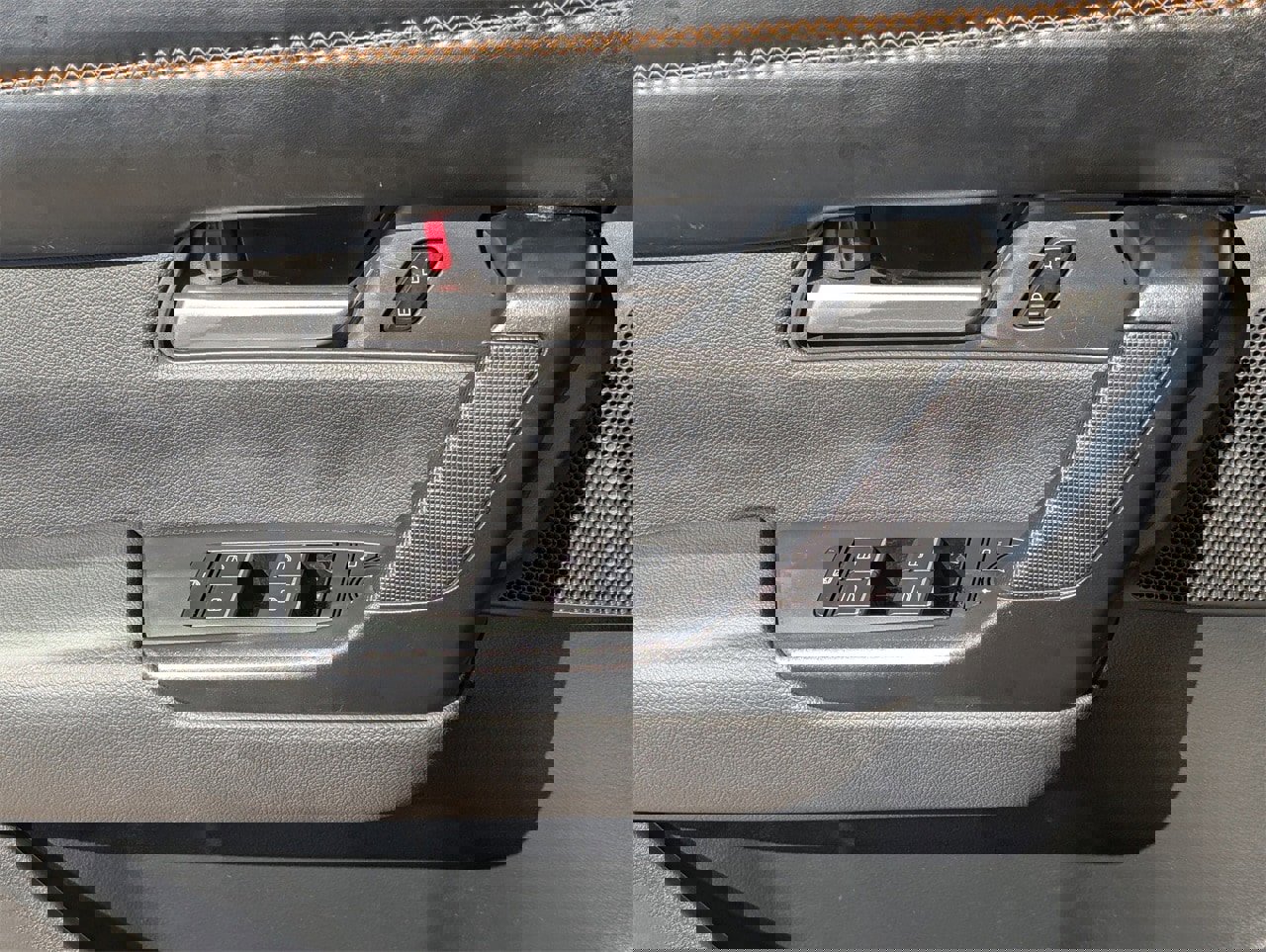 Used 2025 MAZDA CX-50 AWD 2.5 Hybrid w/ Premium Pkg image 25