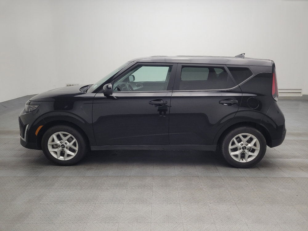 Used 2023 Kia Soul LX w/ LX Technology Package image 2