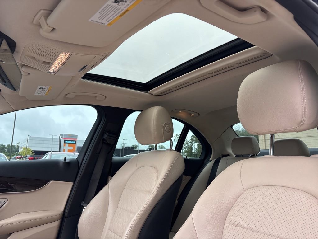 Used 2021 Mercedes-Benz C 300 Sedan image 28