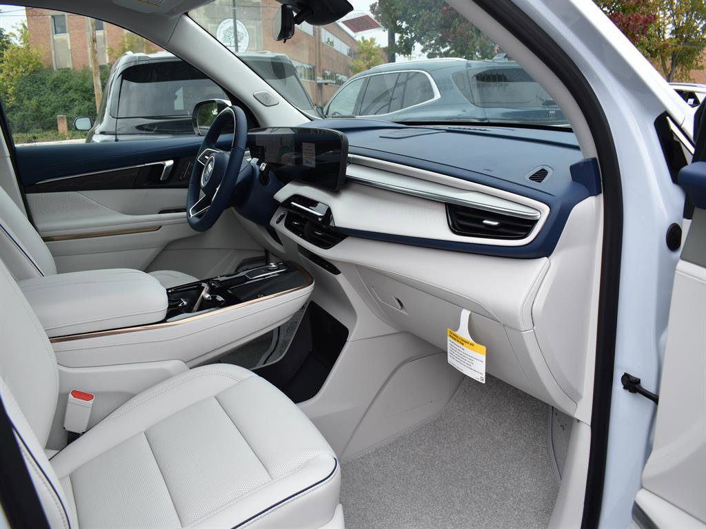 New 2026 Buick Enclave Avenir w/ Super Cruise Package image 5