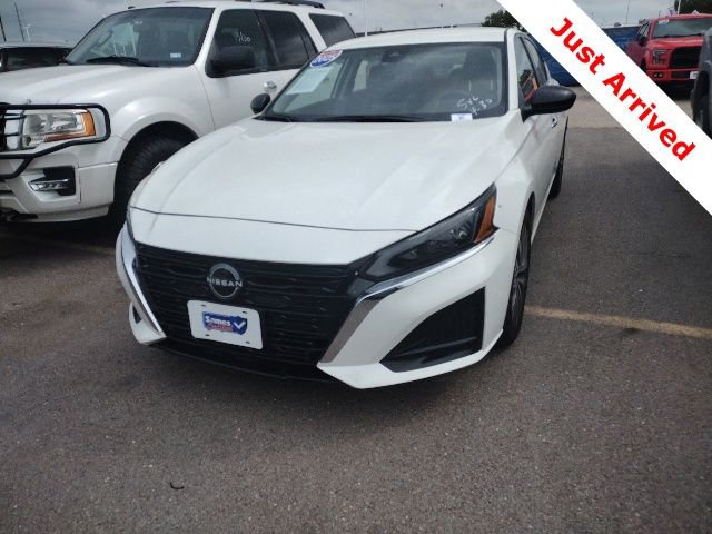 Used 2025 Nissan Altima 2.5 SV