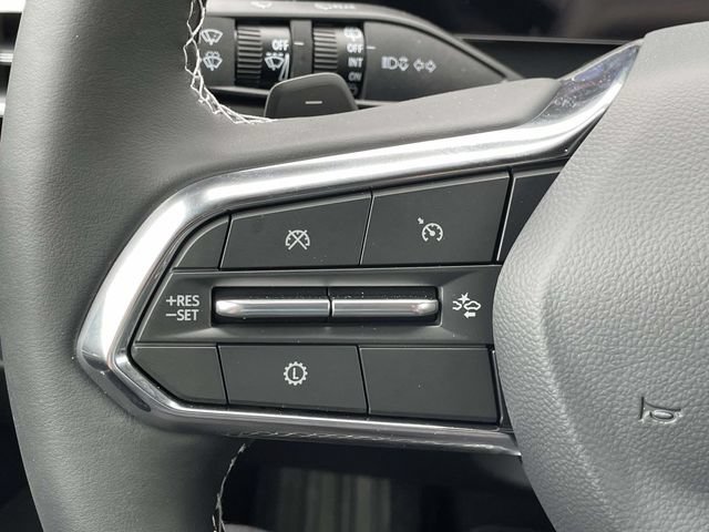 New 2026 Chevrolet Traverse LT w/ Driver Confidence Package AWD/4WD image 23