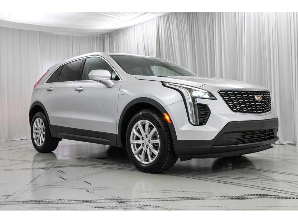 Used 2020 Cadillac XT4 Luxury image 2