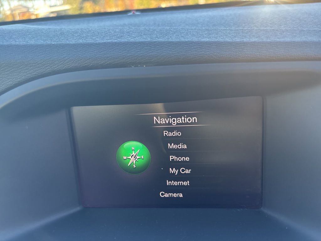 Used 2018 Volvo V60 T5 Dynamic w/ Vision Package image 34