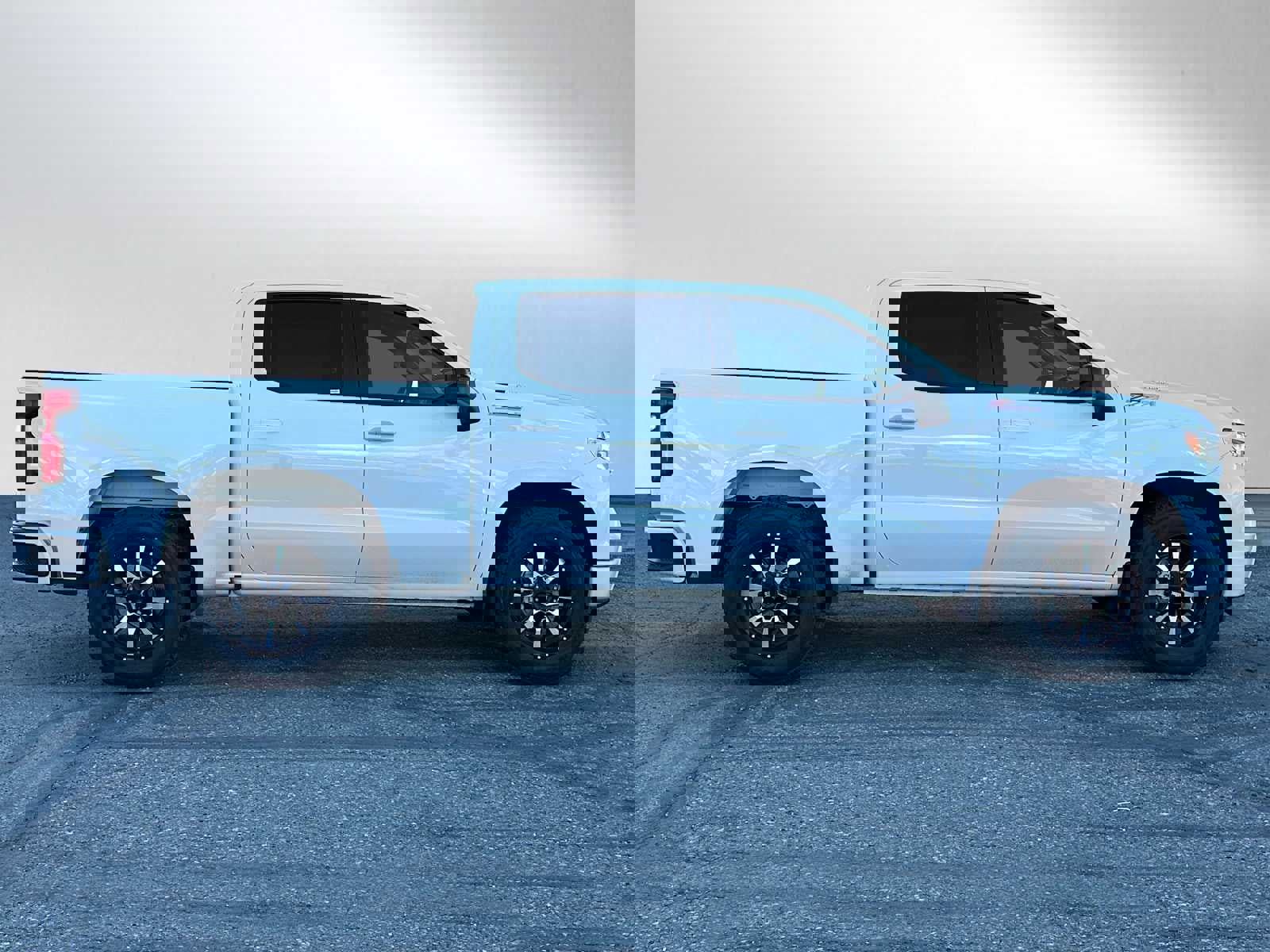 Used 2024 Chevrolet Silverado 1500 RST w/ Z71 Off-Road Package image 8