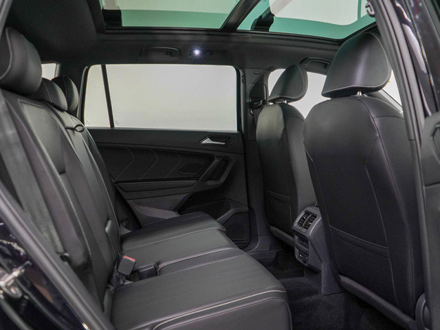 Used 2023 Volkswagen Tiguan SE R-Line image 11