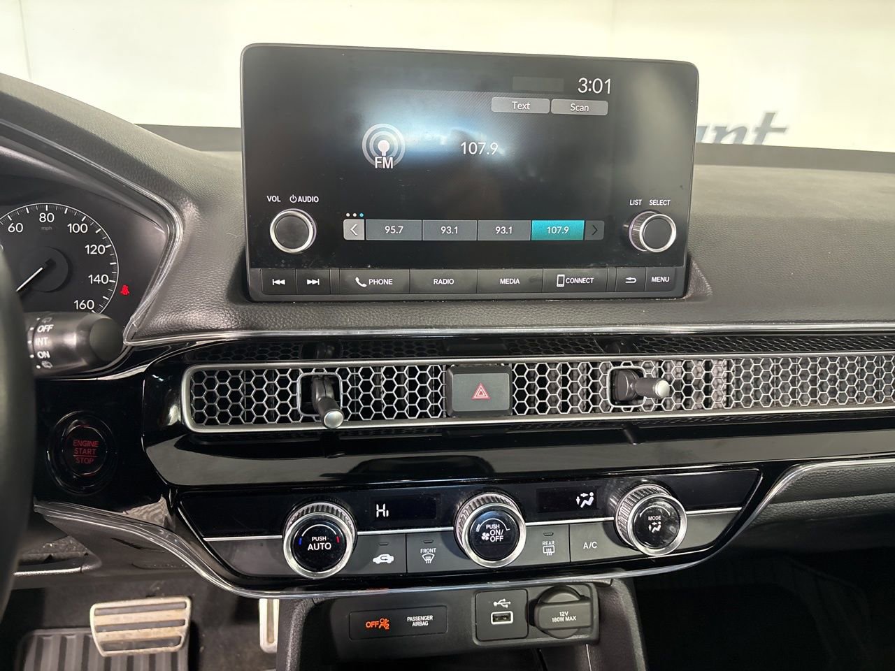 Used 2022 Honda Civic Sport image 13