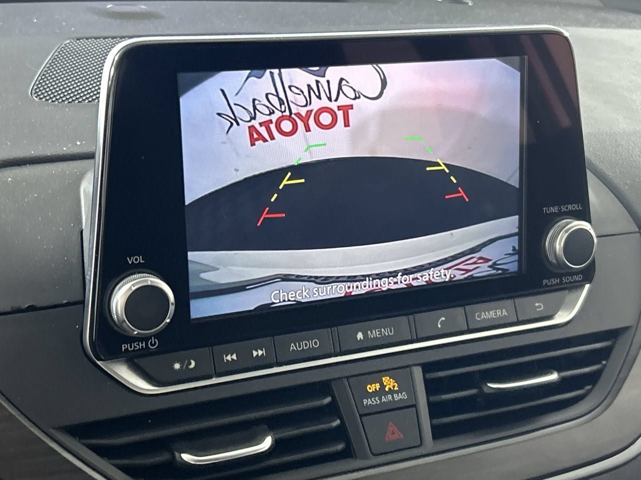 Used 2025 Nissan Altima 2.5 SV FWD image 17