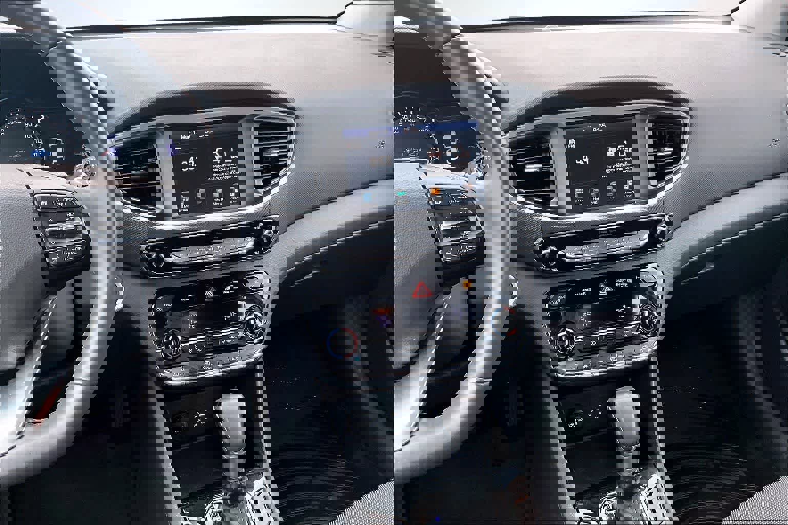 Used 2019 Hyundai Ioniq SEL image 16