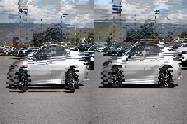 Used 2023 Toyota Camry SE image 43