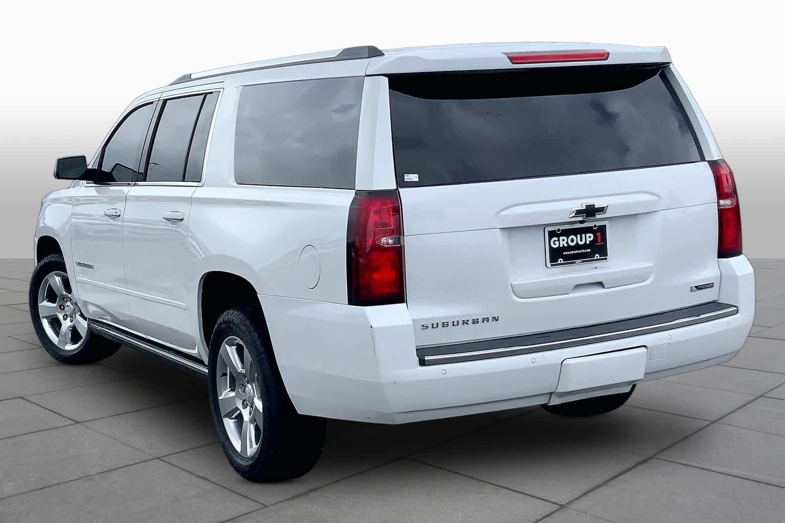 Used 2017 Chevrolet Suburban Premier RWD image 12