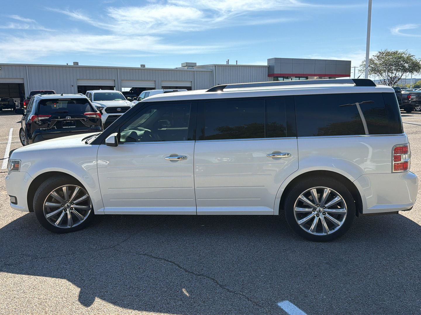 Used 2015 Ford Flex Limited w/ Equipment Group 302A AWD/4WD image 7