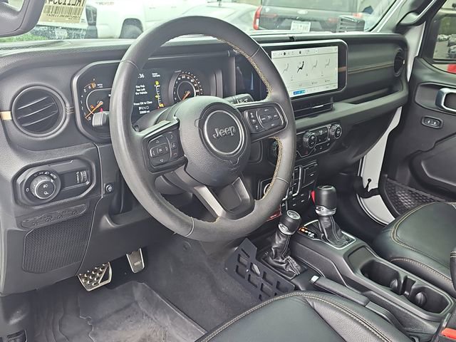 Used 2024 Jeep Gladiator Sport AWD/4WD image 15