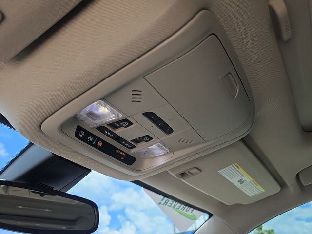 Used 2019 GMC Acadia Denali w/ Technology Package FWD image 32