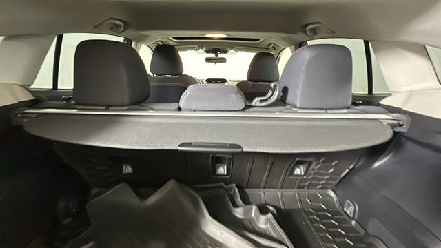 Used 2019 Subaru Crosstrek 2.0i Premium w/ Moonroof Package AWD/4WD image 28