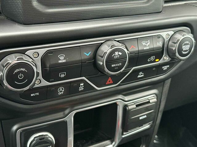 Used 2023 Jeep Gladiator Sport image 23