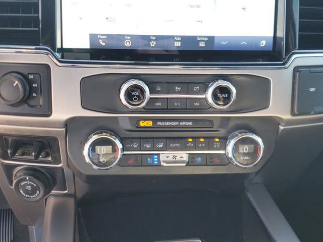 Used 2022 Ford F250 Platinum w/ Tremor Off-Road Package image 25