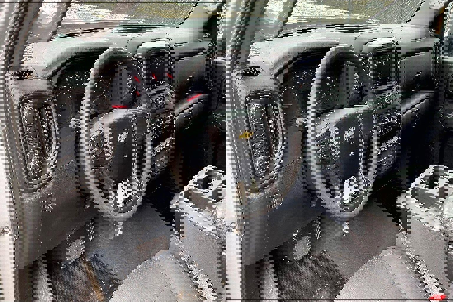 Used 2023 Chevrolet Silverado 2500 Custom w/ Custom Value Package image 15