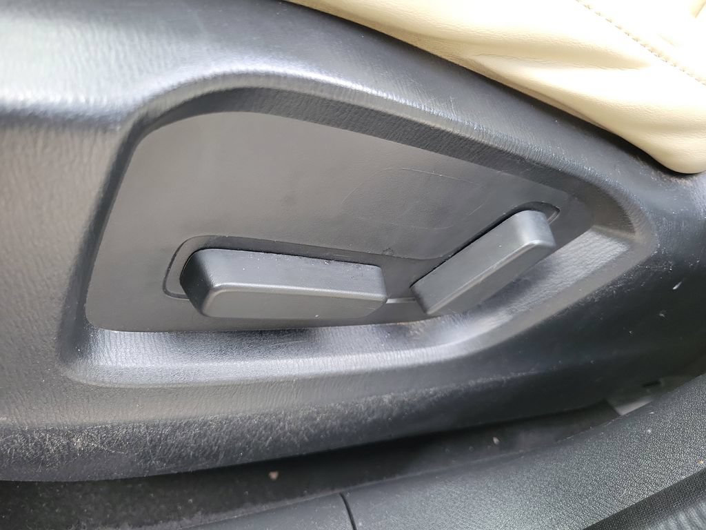 Used 2020 MAZDA CX-5 Touring FWD image 23