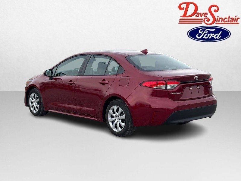 Used 2025 Toyota Corolla LE FWD image 9