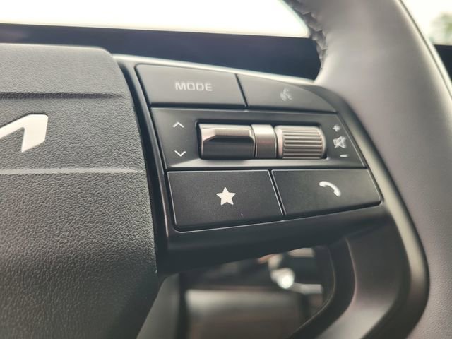 Used 2025 Kia EV6 Light w/ Light LR Technology Package image 26