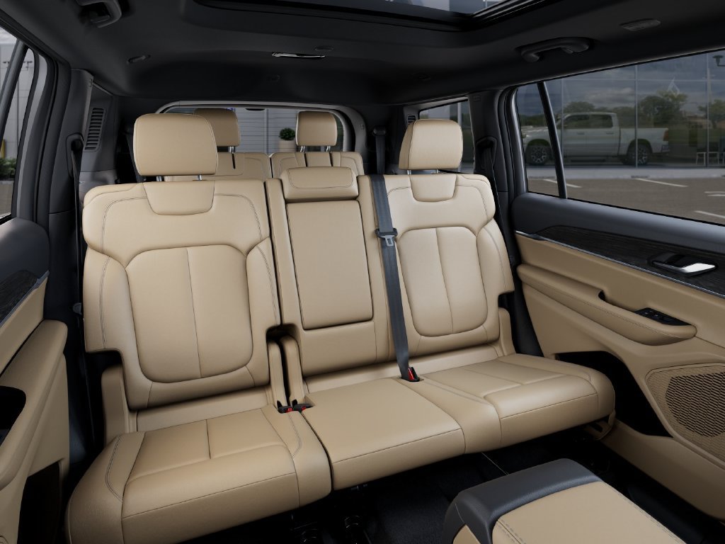 New 2027 Jeep Grand Cherokee L Limited AWD/4WD image 15